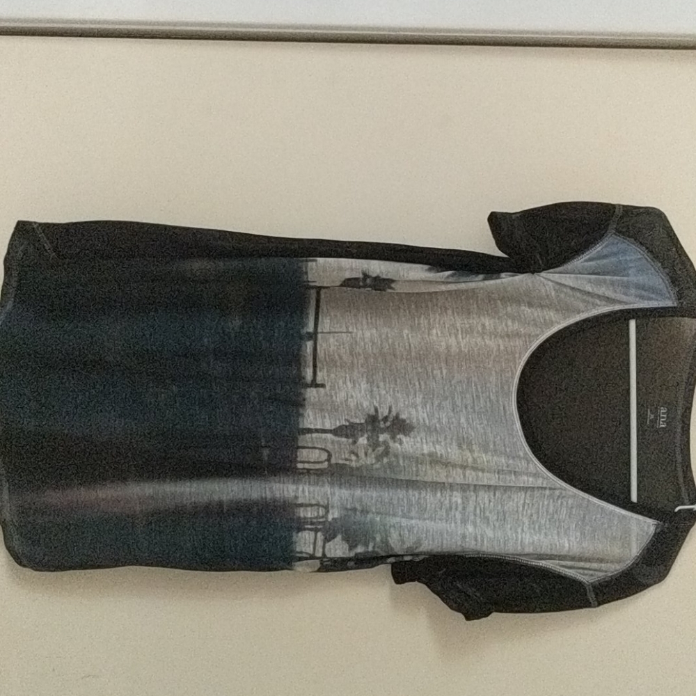 Women's t-shirt